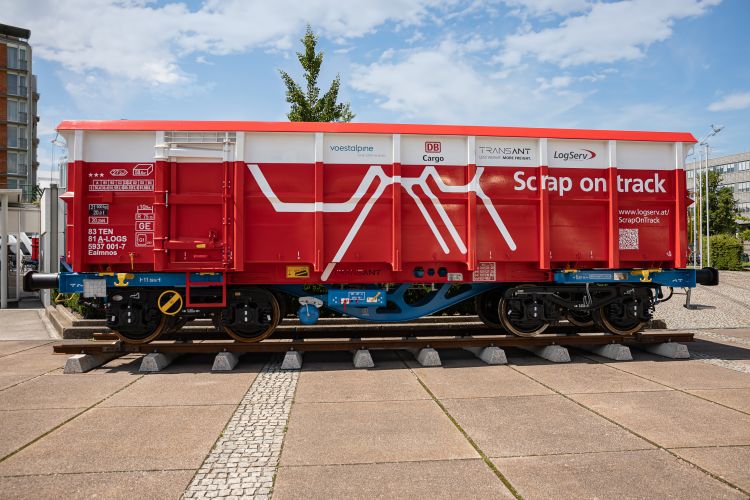 LogServ introduces new scrap wagons with TransANT | Latest Railway News