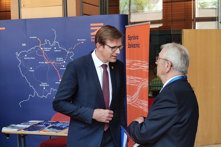 Connecting Europe Days: Ausbau der paneuropäischen Verkehrsnetze TEN-T, Elektromobilität oder Hochgeschwindigkeitsstrecken