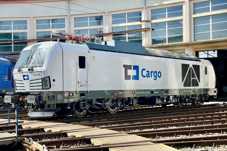 ČD Cargo dodaje dwusystemową lokomotywę Vectron