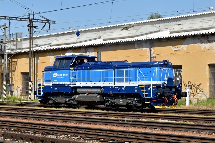 The first CZ LOKO EffiShunter 1000M for České dráhy is out on rails