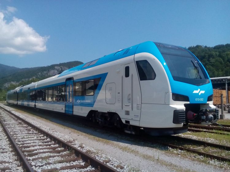 Slovenske železnice will buy twenty more FLIRT units from Stadler