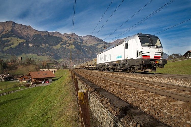 Siemens Mobility has received an order for 65 Vectron locomotives from Akiem