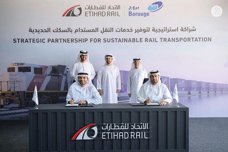 Společnost Etihad Rail se dohodla se společností Borouge na přepravě 1,3 milionu tun polymerů ročně po železnici