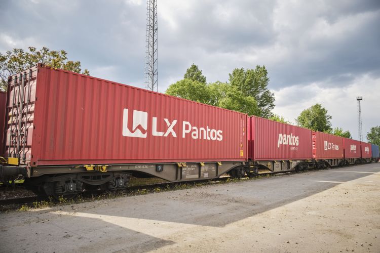 Rail Cargo Group převádí terminál Logisztár na jihokorejskou společnost LX Pantos