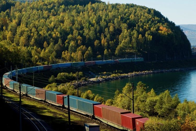 Vom Meer zum Land: Die Schiene wird zur neuen tragenden Säule des Verkehrs zwischen China und Europa