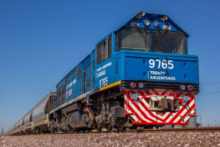 TAC zmodernizuje lokomotivy a nakoupí nové vagony pro zemědělské zásilky.