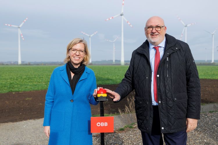 ÖBB nehmen die weltweit erste Windkraftanlage für Bahnstrom in Betrieb