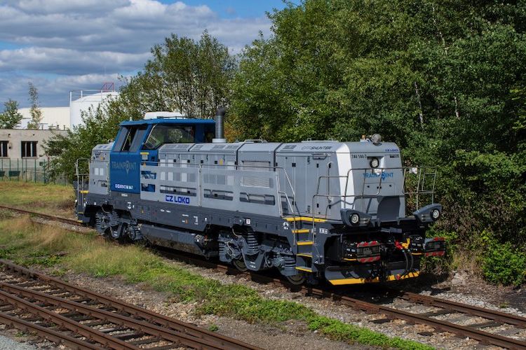 CZ LOKO hat die erste von fünf EffiShunter 1000-Lokomotiven, die von Trainpoint Norway bestellt wurden, nach Schweden geliefert