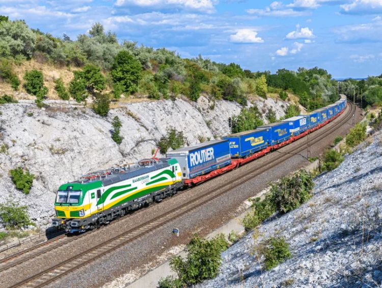 GYSEV CARGO заказывает локомотив Vectron для своей дочерней компании Raaberbahn Cargo