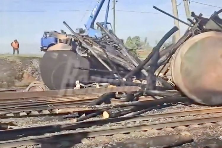 Nákladní vlak v Rusku vykolejil kvůli vnějšímu zásahu