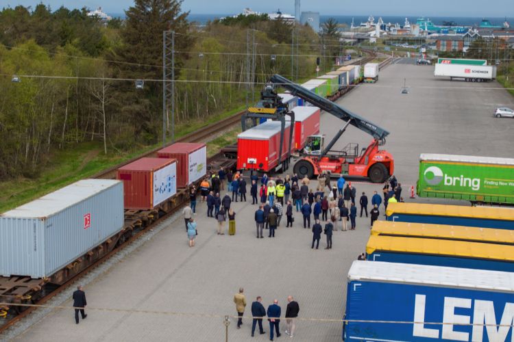 New rail freight link between Hirtshals and European hubs launched