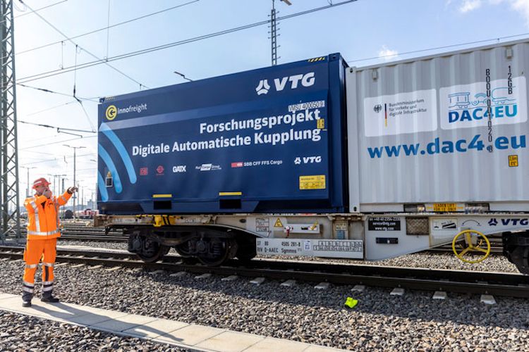 Systém DAC pro nákladní vlaky vstupuje do další fáze vývoje s cílem dosáhnout evropského standardu