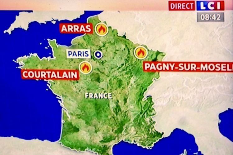 BREAKING NEWS Paris train stations - 