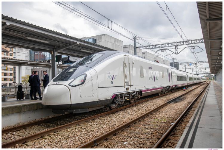 Voyages D'été En Espagne : 7,5 Millions De Places Sur Les Trains à ...