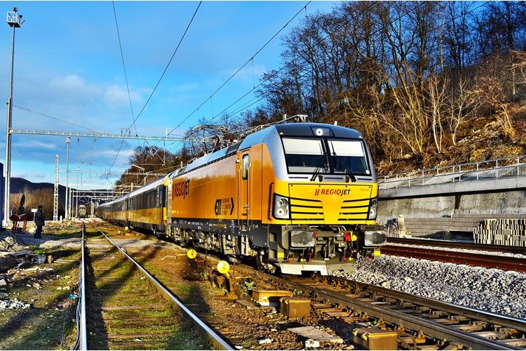 RegioJet: certificate for passenger rail in Germany and rail freight in Austria