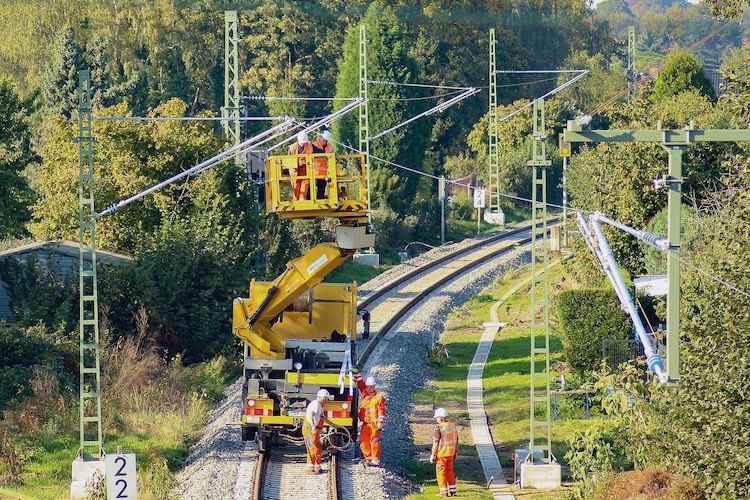 RIA's new paper highlights the benefits of rail electrification