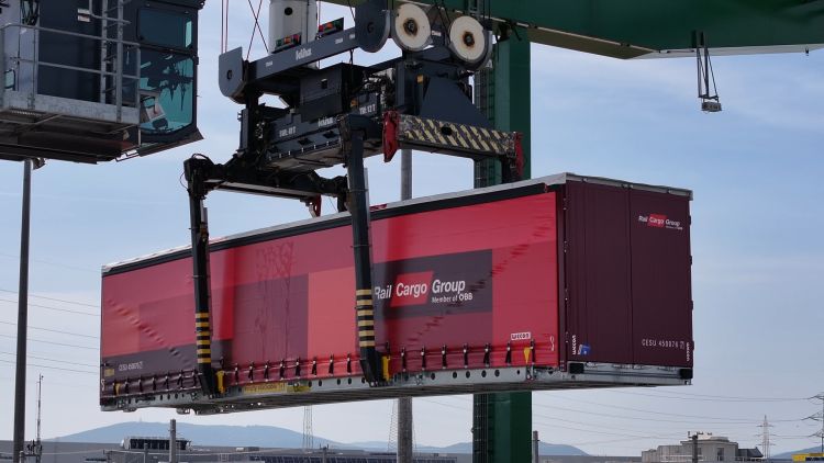 Sin apartadero no hay problema: RCG demuestra que el transporte multimodal funciona en un solo vagón de carga