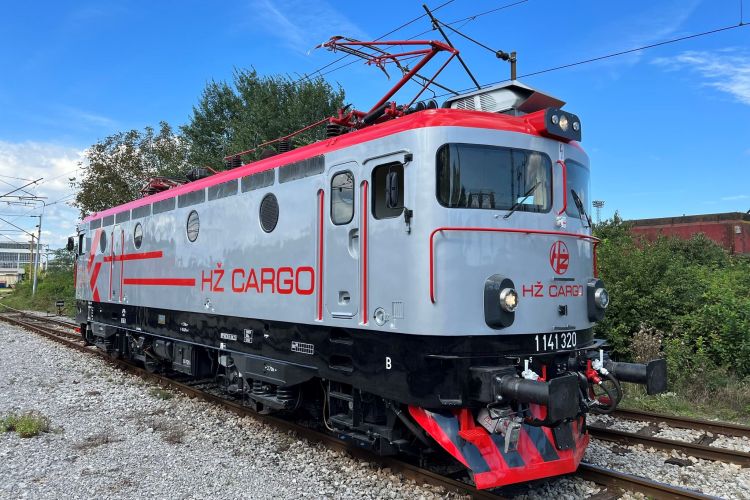 HŽ Cargo receives the first out of 17 modernised locomotives