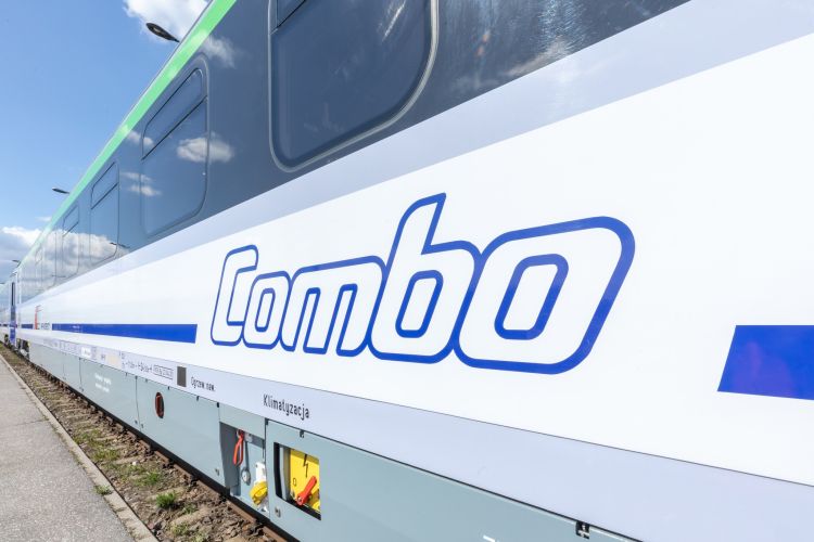PKP Intercity expands the fleet of COMBO wagons