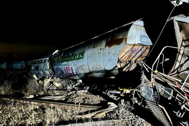 Train derails in Romania - temporary suspension of railway traffic