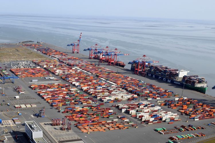 Neue Verbindung des Containerterminals Wilhelmshaven mit Süddeutschland