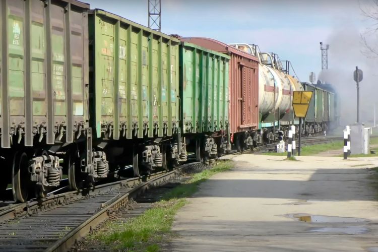 USAID and Ukrainian Railways forge $225 million partnership to boost export infrastructure