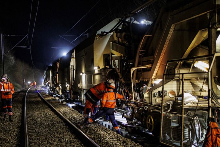 Společnost VINCI Construction získala zakázku na obnovu francouzské železniční sítě v hodnotě 700 milionů eur