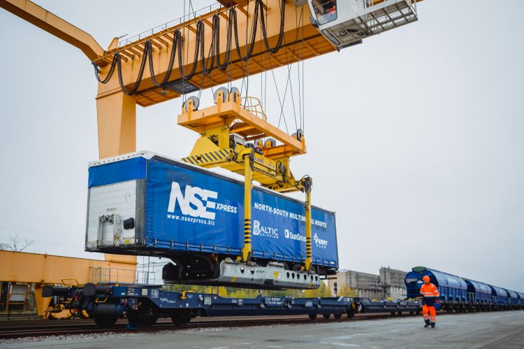 LTG Cargo and Ukrainian Railways test new Kaunas-Kyiv freight trail