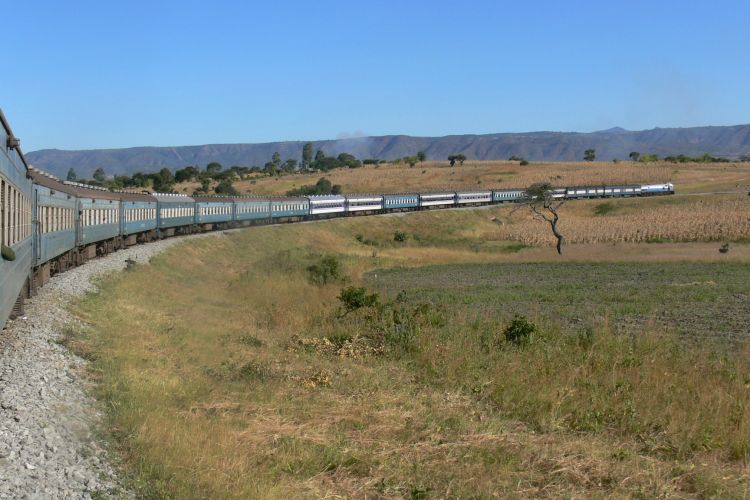 Китай вложит 1 миллиард долларов в восстановление железной дороги Замбия-Танзания