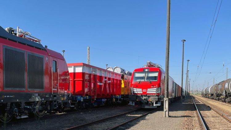 DB Cargo will restructure and cut 2,300 jobs | Latest Railway News