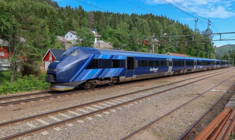 Norske Tog und Go-Ahead rüsten den ersten Class 73-Zug in Norwegen um