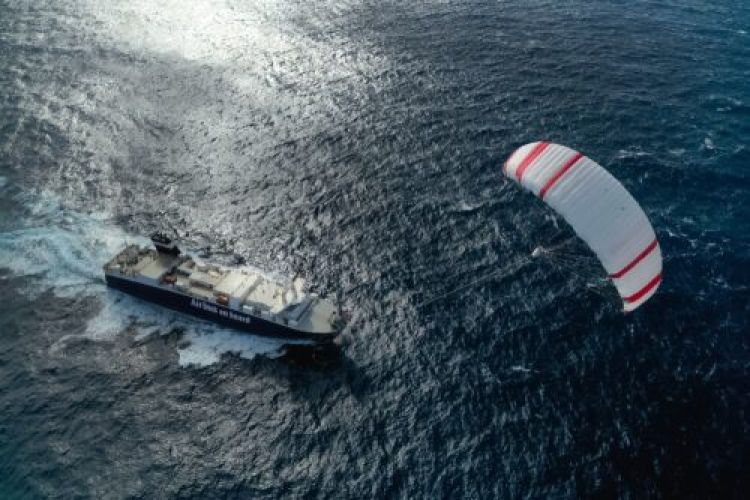 Ocean freight revolution: giant kite towing ships