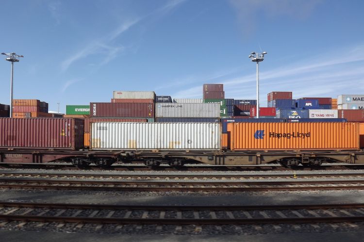 Zpráva Eurostatu: Železniční nákladní doprava v EU v roce 2022 mírně poklesne