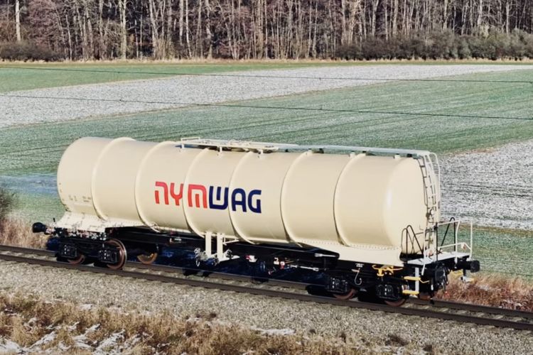 NYMWAG: новый вагон-цистерна "SPINA"