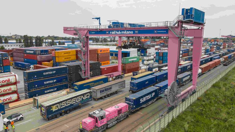 More intermodal connections between Milan and Rotterdam