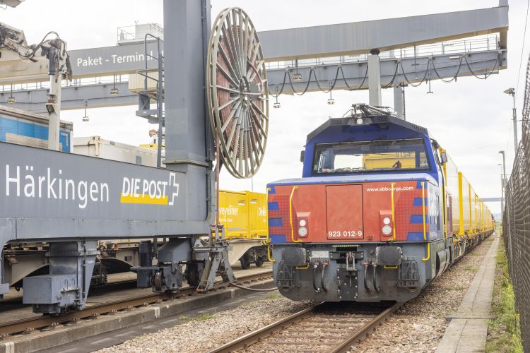 SBB wants to build five intermodal terminals between Geneva and St. Gallen in the coming years