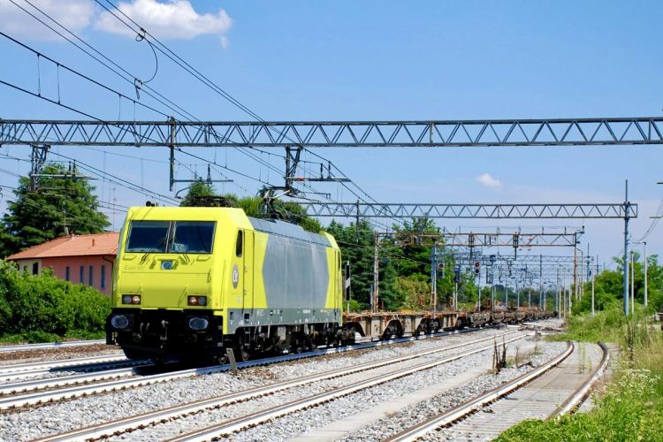 Alpha Trains und Alstom unterzeichnen Dienstleistungsvertrag