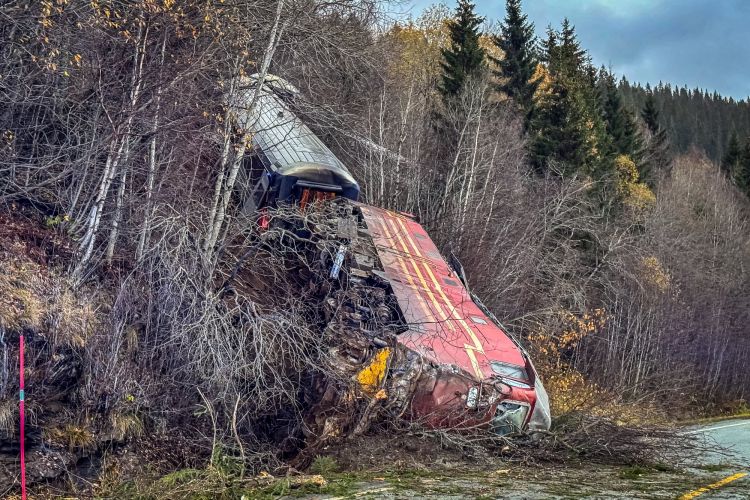 Tragic train derailment in Norway's north | Latest Railway News