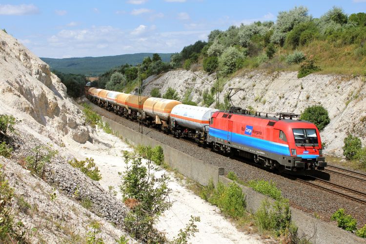 Více CO2 na železnici díky dotované přepravě v jednom vagonu RCH