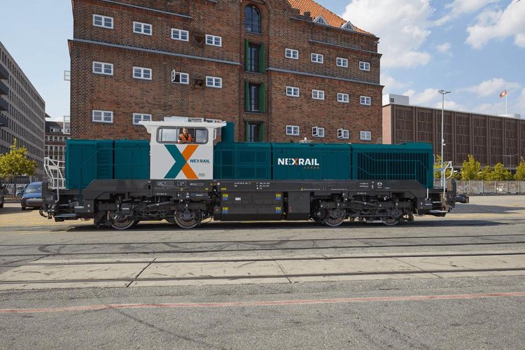 Zwei DE18-Lokomotiven von Nexrail an Rail Bavaria Logistik