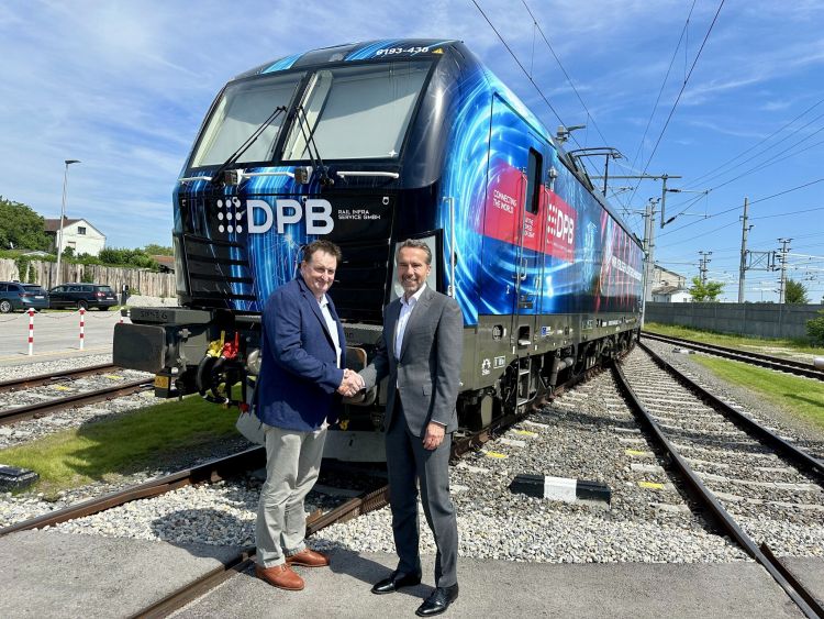 ELL leases Vectrons to DPB and Bahnoperator | Latest Railway News