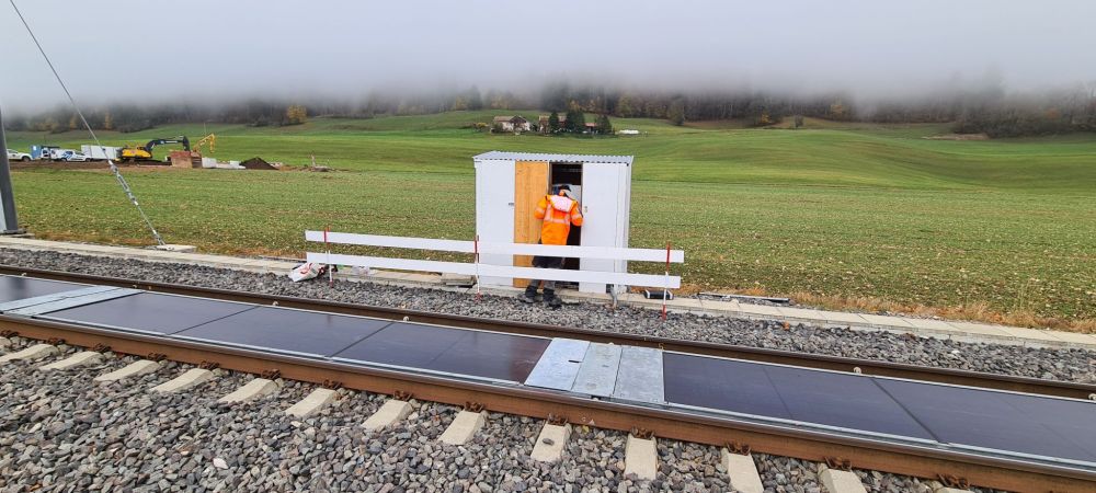 SNCF spolupracuje se společností Sun-Ways na solárních panelech mezi kolejemi