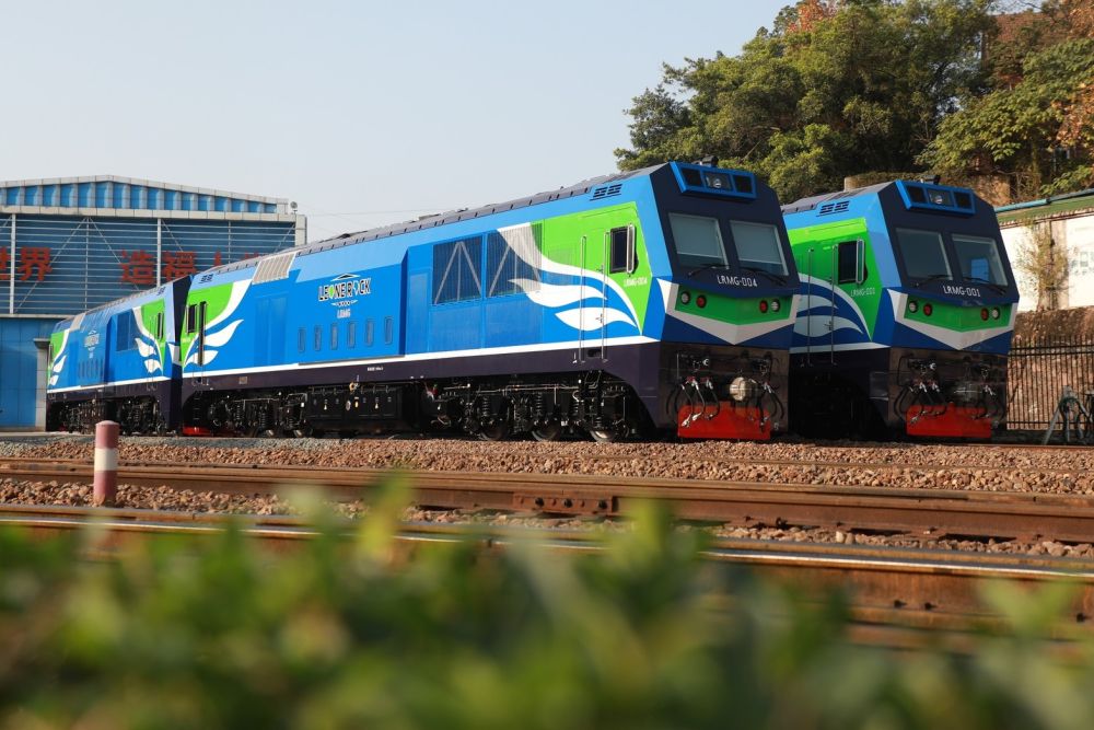 Crrc Delivers Locomotives To Sierra Leone 