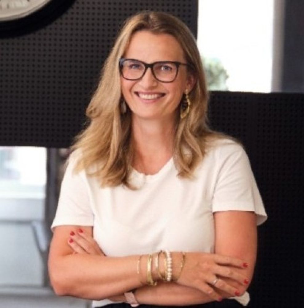 © LinkedIn of Bettina Castillo
